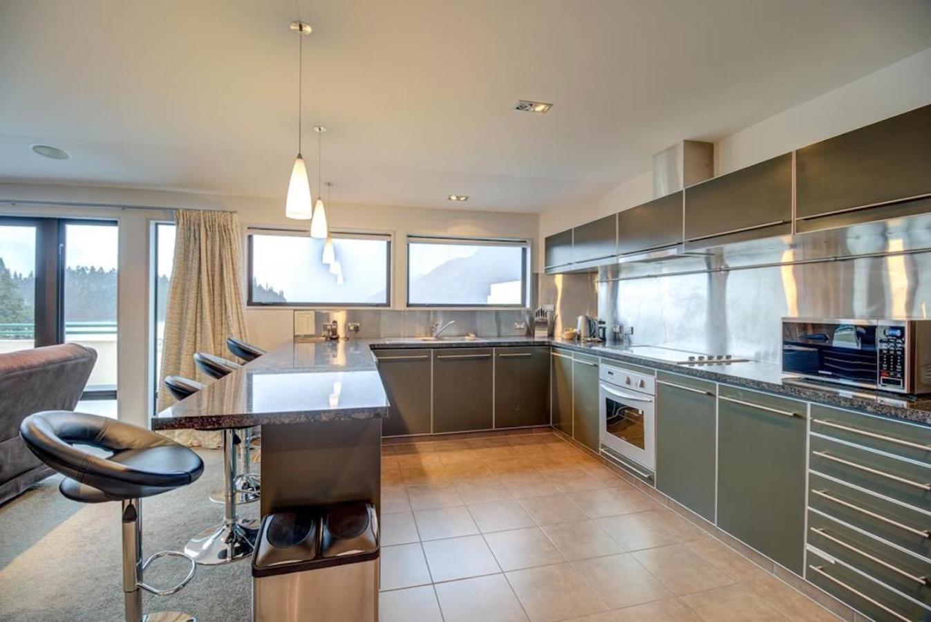 Lakefront Luxury Penthouse Central Queenstown Exterior photo